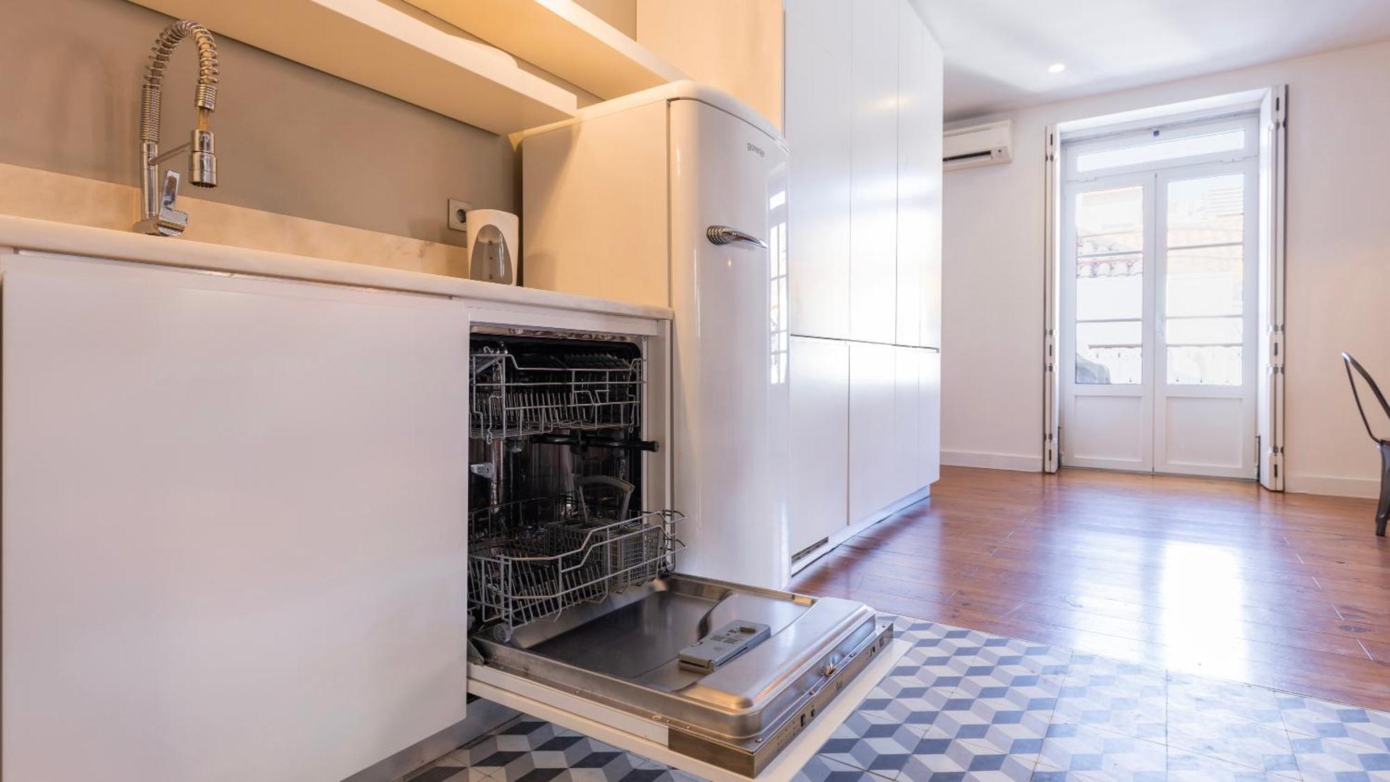 Charming 3Bdr Duplex In City Center By Lovelystay Lisboa Extérieur photo