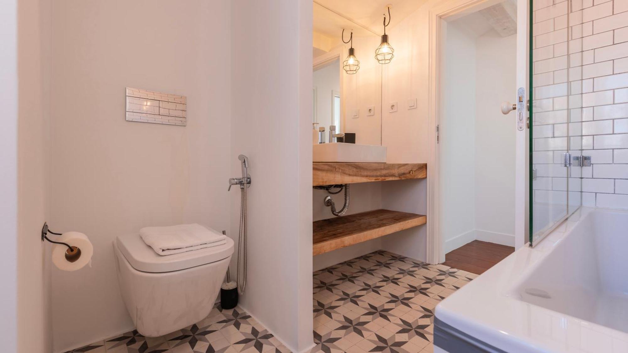 Charming 3Bdr Duplex In City Center By Lovelystay Lisboa Extérieur photo