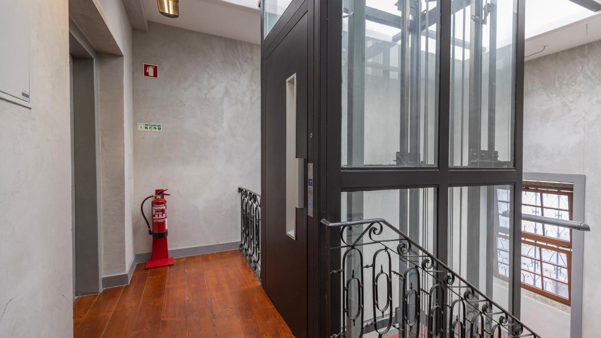 Charming 3Bdr Duplex In City Center By Lovelystay Lisboa Extérieur photo