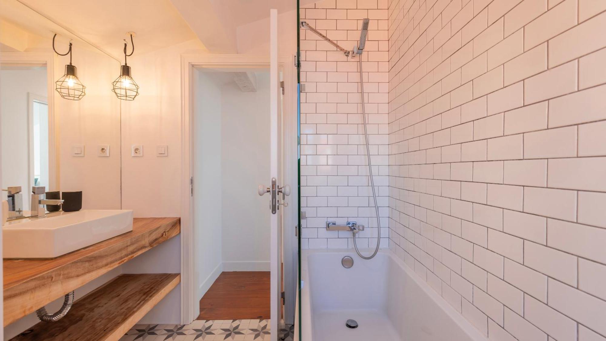 Charming 3Bdr Duplex In City Center By Lovelystay Lisboa Extérieur photo